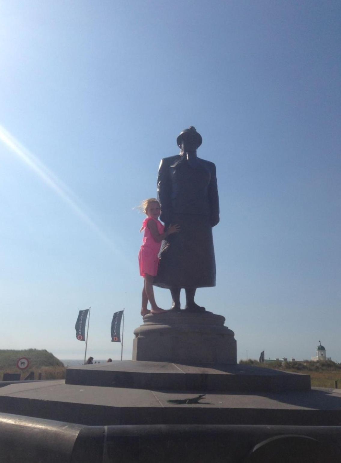 Beach Rose, 1 Free Parking, 2 Min. From Beach, Jacuzzi Noordwijk Bagian luar foto